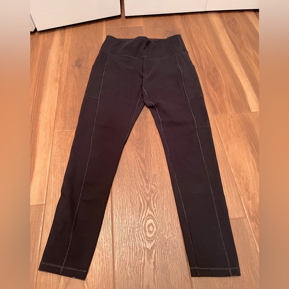 Iuga Women’s Black Leggings, Size Large - Picture 2 of 5